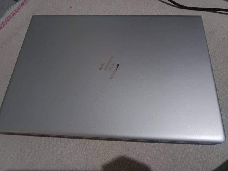 HP Elite book Rizen core i7th with 2Gb Graphic card attached 0