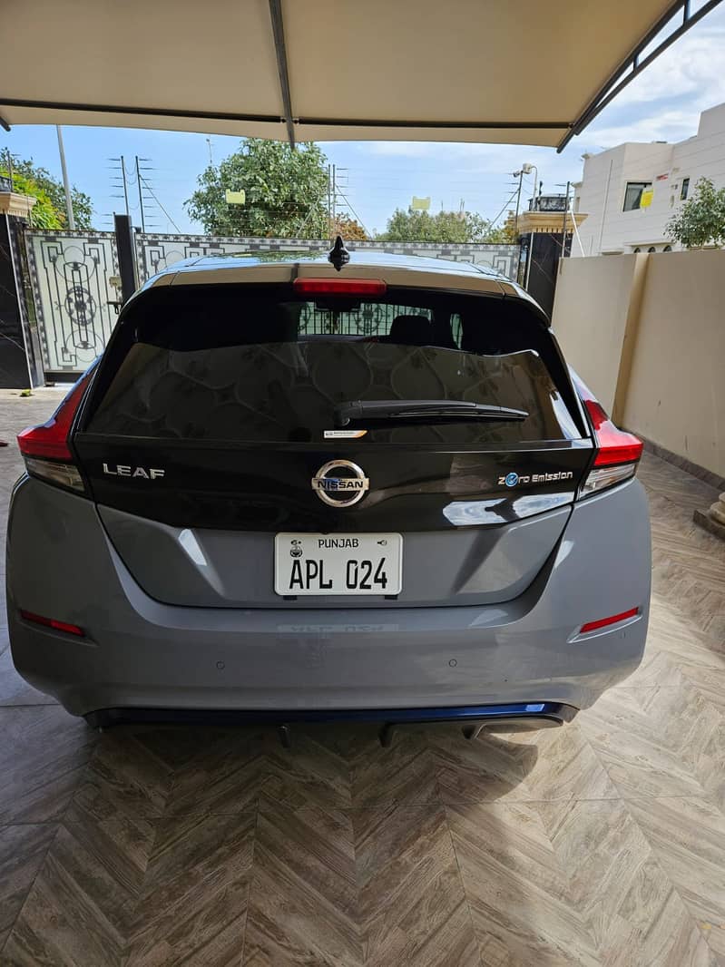 Nissan Leaf 2020 3