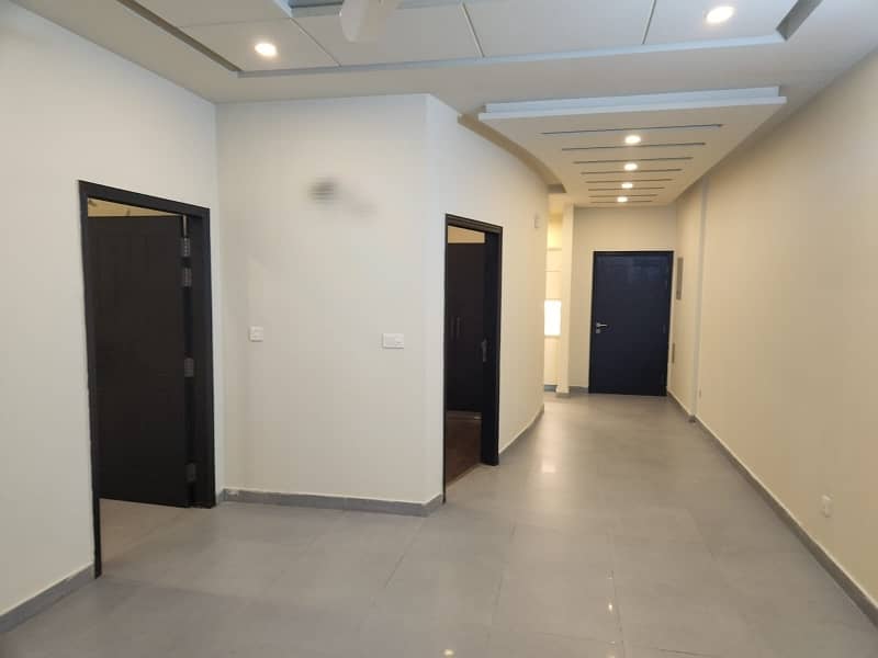 1233 Square Feet Flat available for sale in Zarkon Heights if you hurry 4