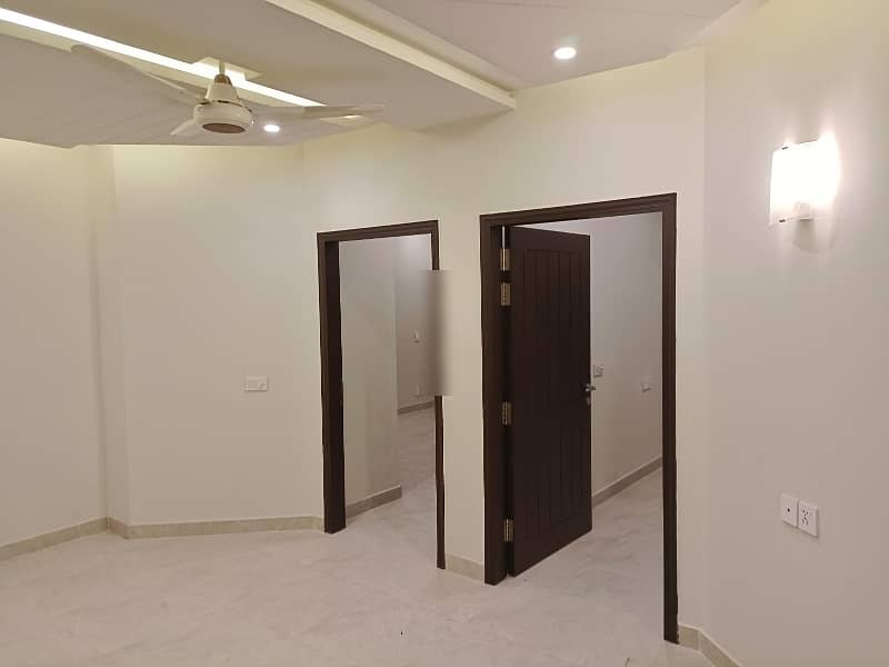 1233 Square Feet Flat available for sale in Zarkon Heights if you hurry 12