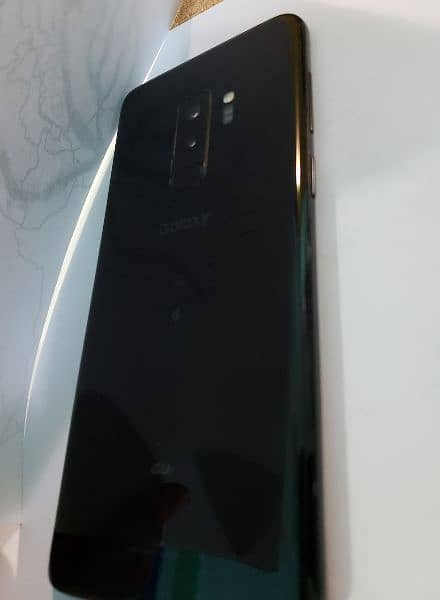 samsung galaxy s9 plus. like as new. non pta approved 1