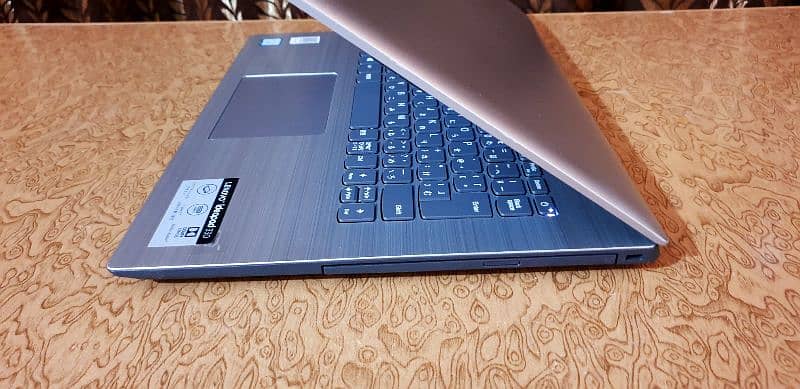 Laptop Lenovo i5, 8th Gen | Quad Core | Slim Lightweight 7