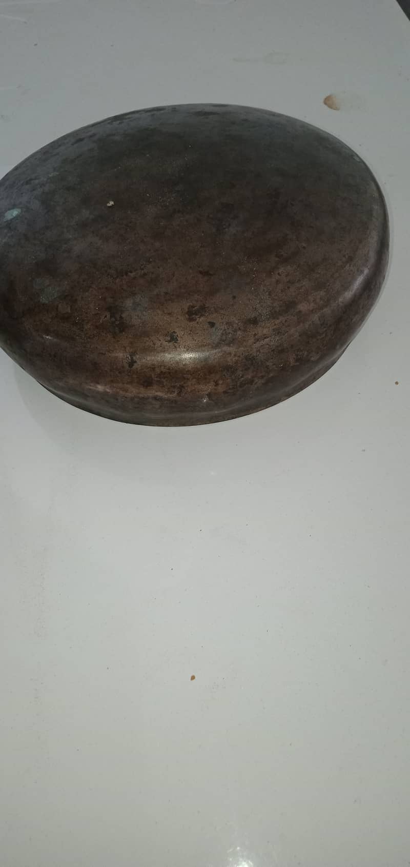 This is very old pot about 100 years old it is very nic 3