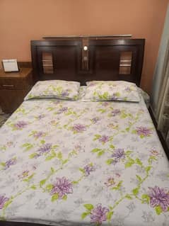 Queen size bed 5×6 without mattress 0