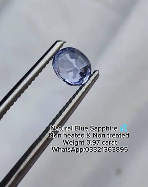 Natural Blue Vibrant Sapphire
Transparent
Origin:Sirlanka (Ceylon) 5