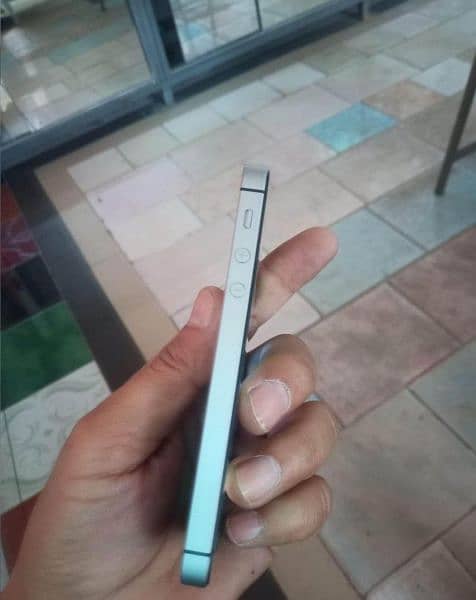 Iphone SE Pta Approved 4