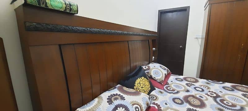 complete bed room furniture with wardrobe and cupboard 2