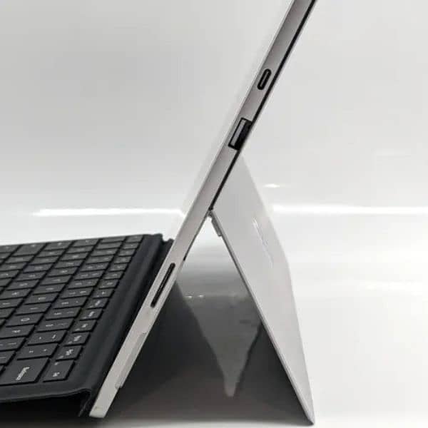 Microsoft Surface pro6 8th Generation 1