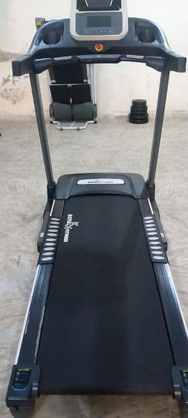Royal fitness treadmill brand new condition 4