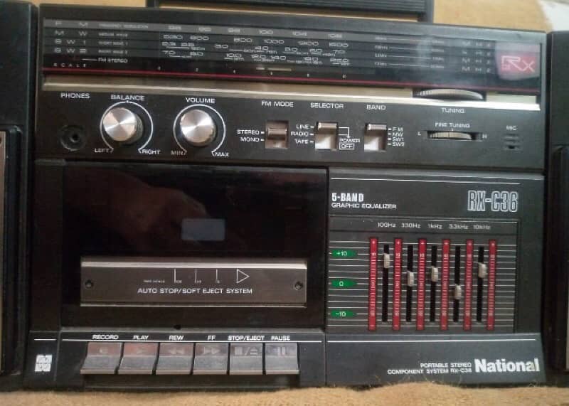 National RX-C36 AM/FM Cassete Player 0