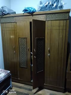 4 Door Almari Chipboard as like New Condition Only 6 Month Used