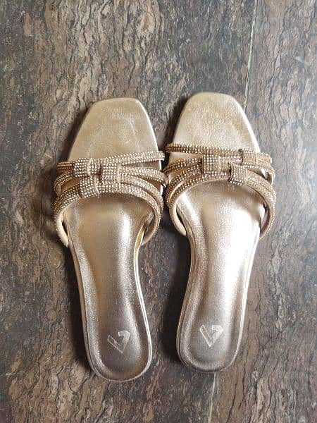 almas sandals 2