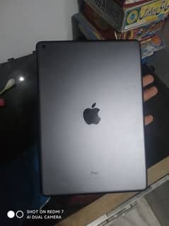 iPad 8 gen with box and charger 128gb