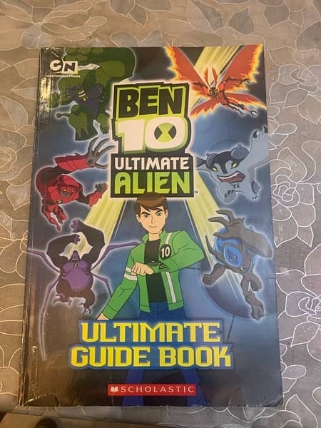 Ben 10 Ultimate Alien - Ultimate Guide Book 1
