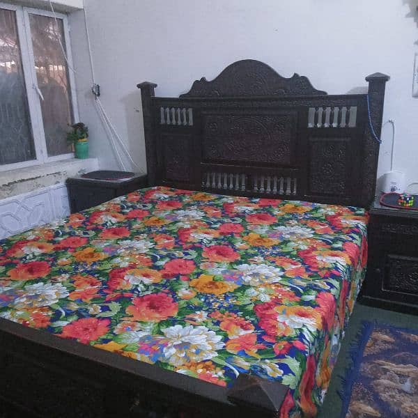 King size Bed for Sale 2