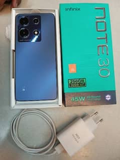 Infinix not 30 8+8/256 with box
