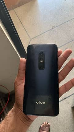 vivo v 17 pro 8 gb ram 128 GB ROM with charger and box. . .