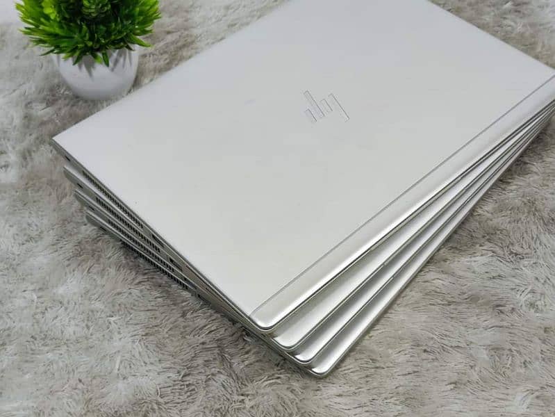 HP EliteBook 830-G6 i7-8th Gen Slim light weight Ultrabook 2