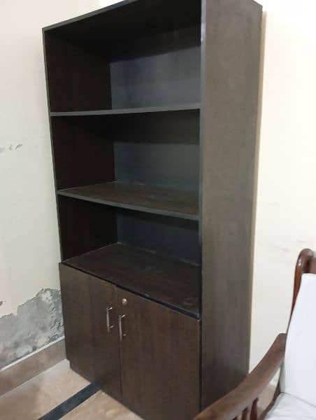 Office cabinet for sale 3.5/6 foot size new condition 10/10 1