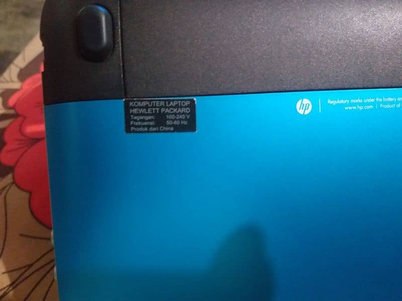 Hp mini laptop Intel atom 18