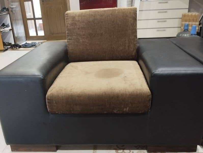 07 x seater Sofa leatheride 1