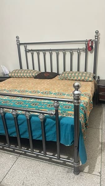 Rod Iron King Size Bed set with mattress 3