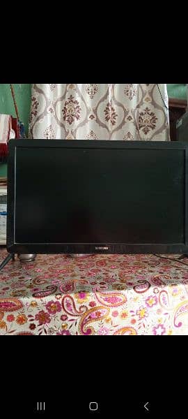 32 inches lcd for sale 1