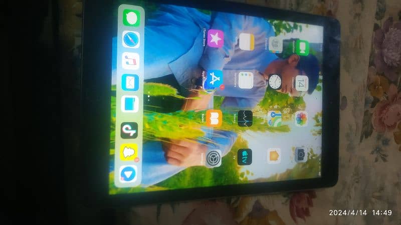 iPad Air ok and 32 GB call Me 03414532056 2