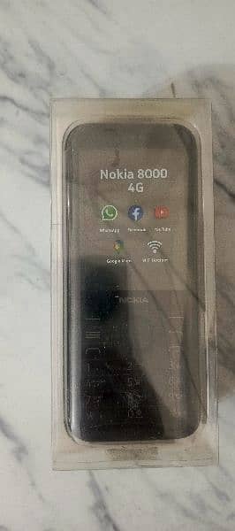 Nokia 8000 4G 7