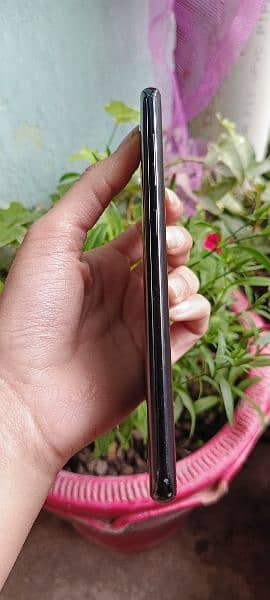 SAMSUNG S8(small Dot) condition 10/9.5 PTA proved 4 Ram 64 memory 9
