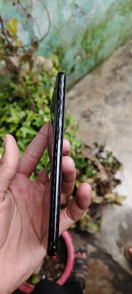 SAMSUNG S8(small Dot) condition 10/9.5 PTA proved 4 Ram 64 memory 12