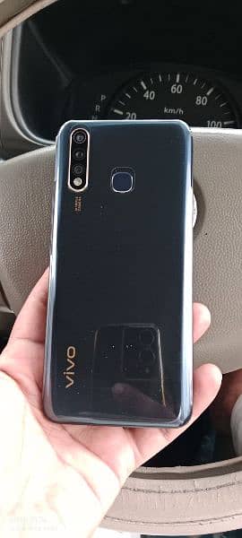 Vivo y19 New mobile 10/10 condition for sale box ky sat Charging bi 0