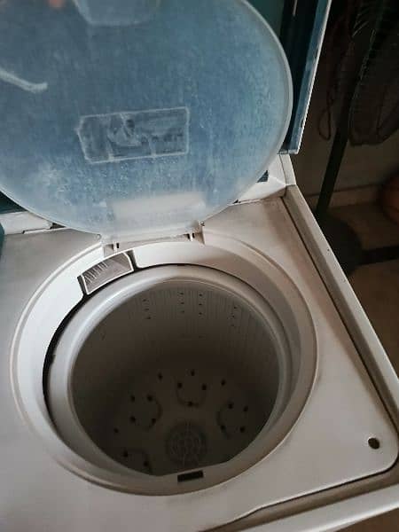 full size heire washing machine 1