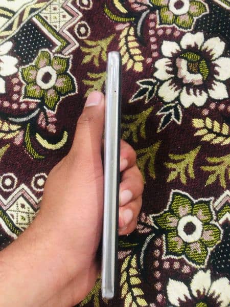 Galaxy A32 ram 6/128 with box end charge available 2