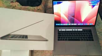Macbook Pro 15" 2018 16gb/512gb Line on Screen Model A1990 Touch BarID