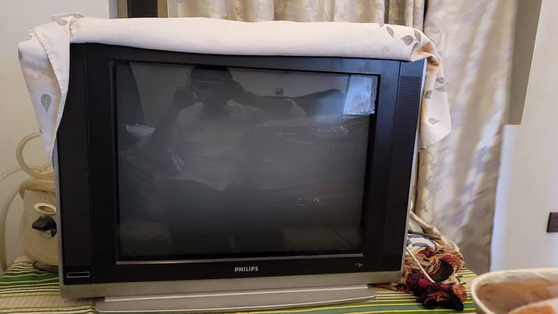 Ultra slimline tv original condition 2