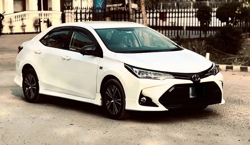 selling my Corolla Altis 2018 convert to 2023. Contact: 0304 0928694 1
