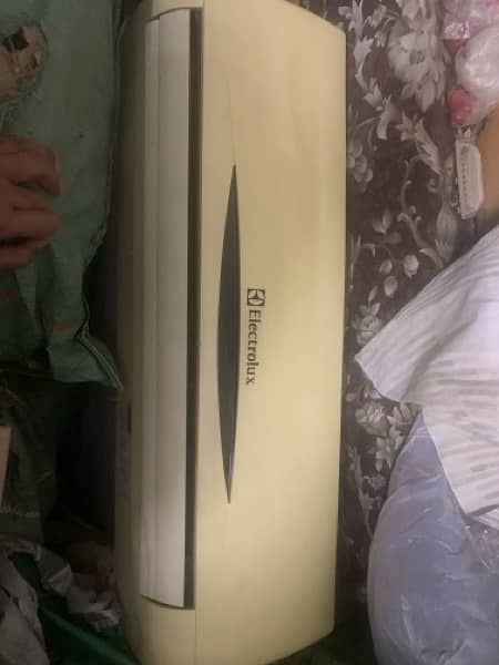 Electrolux 1.5 Ton Used A/C in Better Condition 1