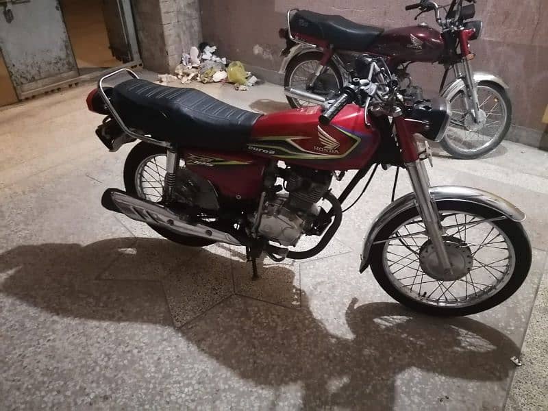 Honda 125 for sale and exchange with suzuki gs 150 1