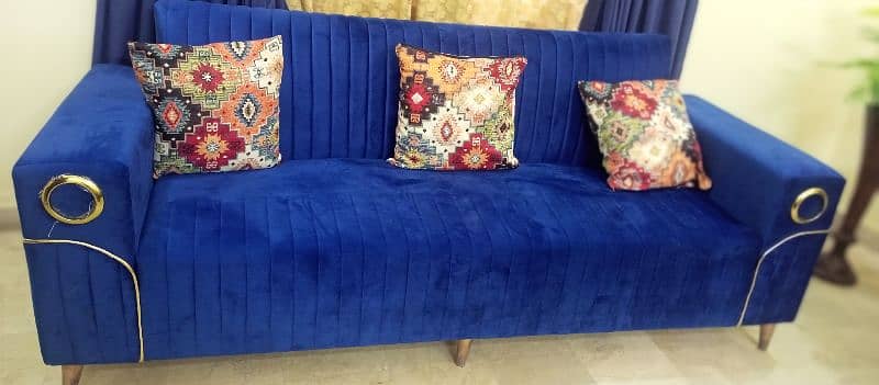 Almost Brand new 7seater Sofa Set 1