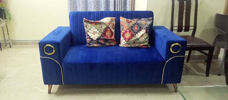 Almost Brand new 7seater Sofa Set 2