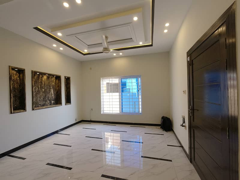 Best Options For House Is Available For Sale In Bahria Town Phase 8 - Safari Valley 4