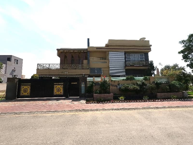 24 Marla House Is Available For Sale In Bahria Town Takbeer Block Lahore 0