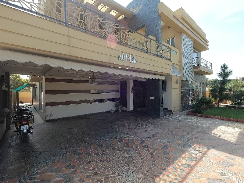 24 Marla House Is Available For Sale In Bahria Town Takbeer Block Lahore 5