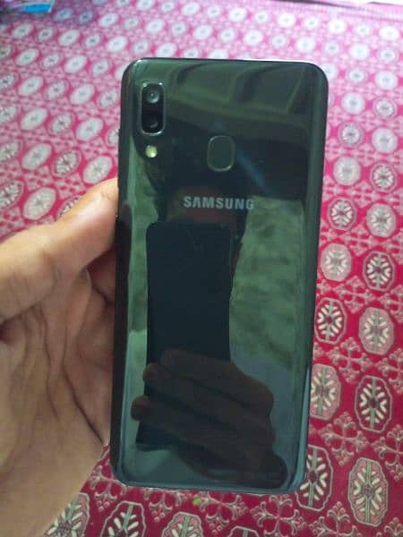 Samsung Galaxy A20 4