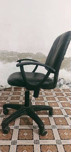 Revolving Chair 1