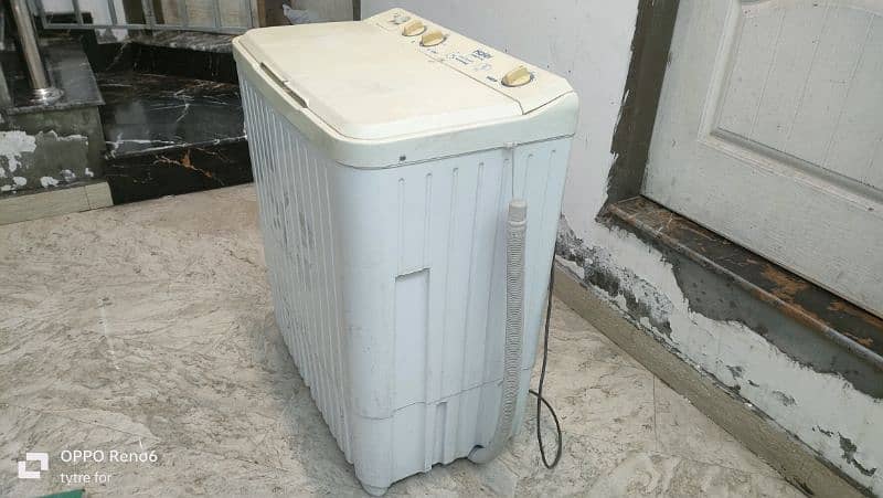 7.5 KG semi automatic haier washing+ dryer machine 1