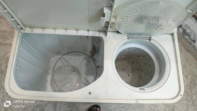 7.5 KG semi automatic haier washing+ dryer machine 3
