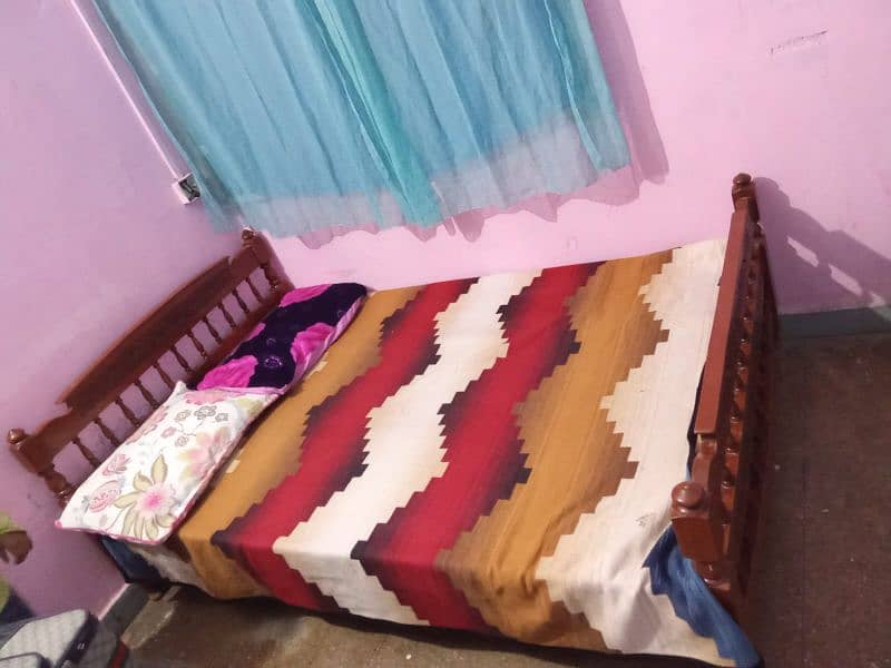 single Bed without mattress 0