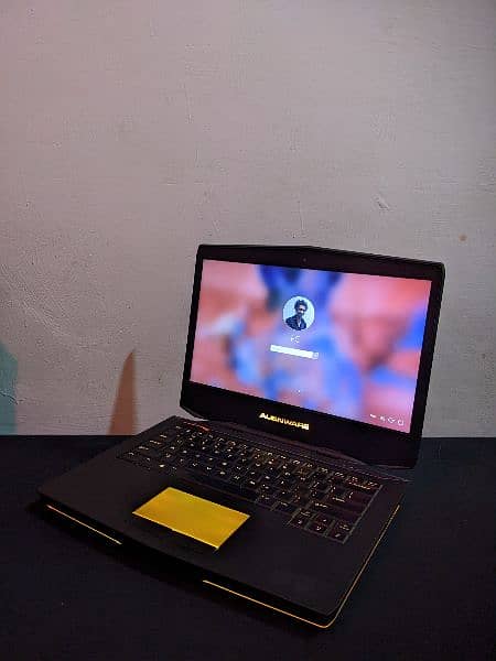 Alienware 14 Gaming Laptop 16GB RAM 2GB Graphics 1